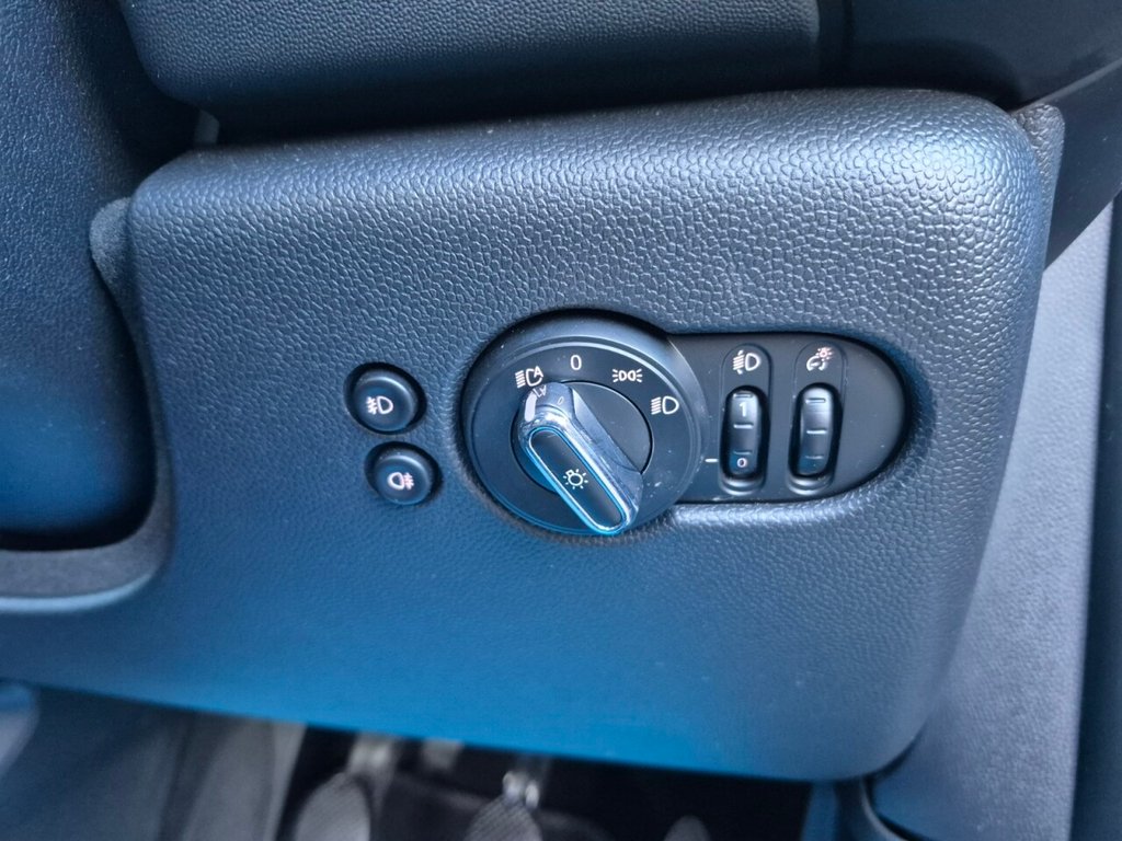 Used MINI Hatch 2018 for sale - 77133791: Photo 35