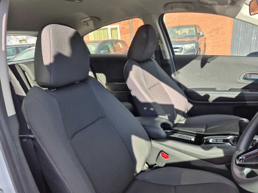 Used Honda HR-V 2020 for sale - 76333537: Photo 30