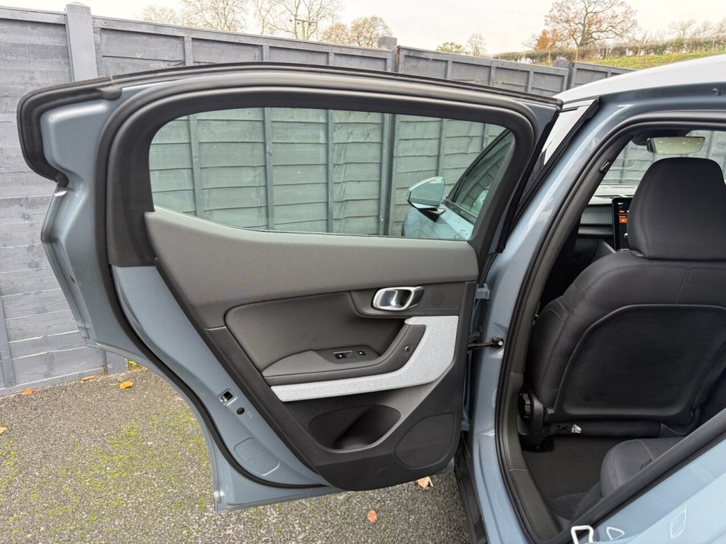 Used Polestar Polestar 2 2023 for sale - 76535934: Photo 17