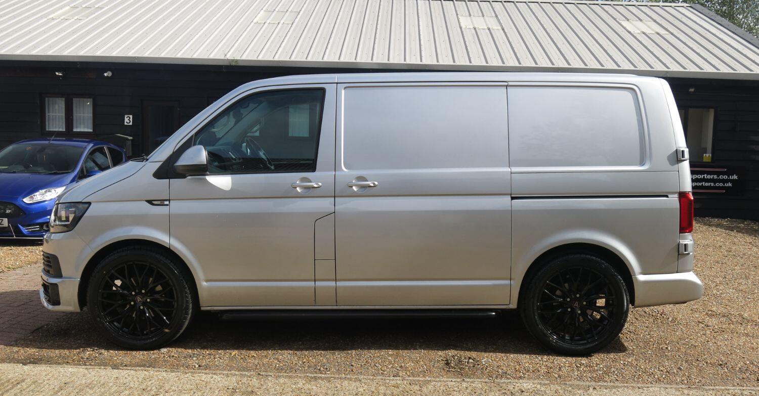 Used Volkswagen Transporter 2016 for sale - 77140600: Photo 16