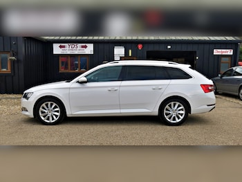 Used Skoda Superb 2019 for sale - 77721374: Photo