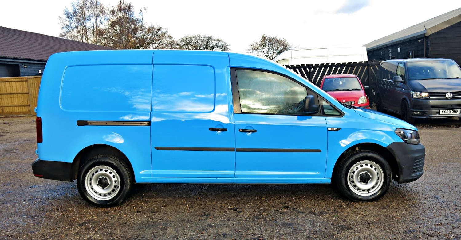 Used Volkswagen Caddy Maxi 2015 for sale - 76974256: Photo 2