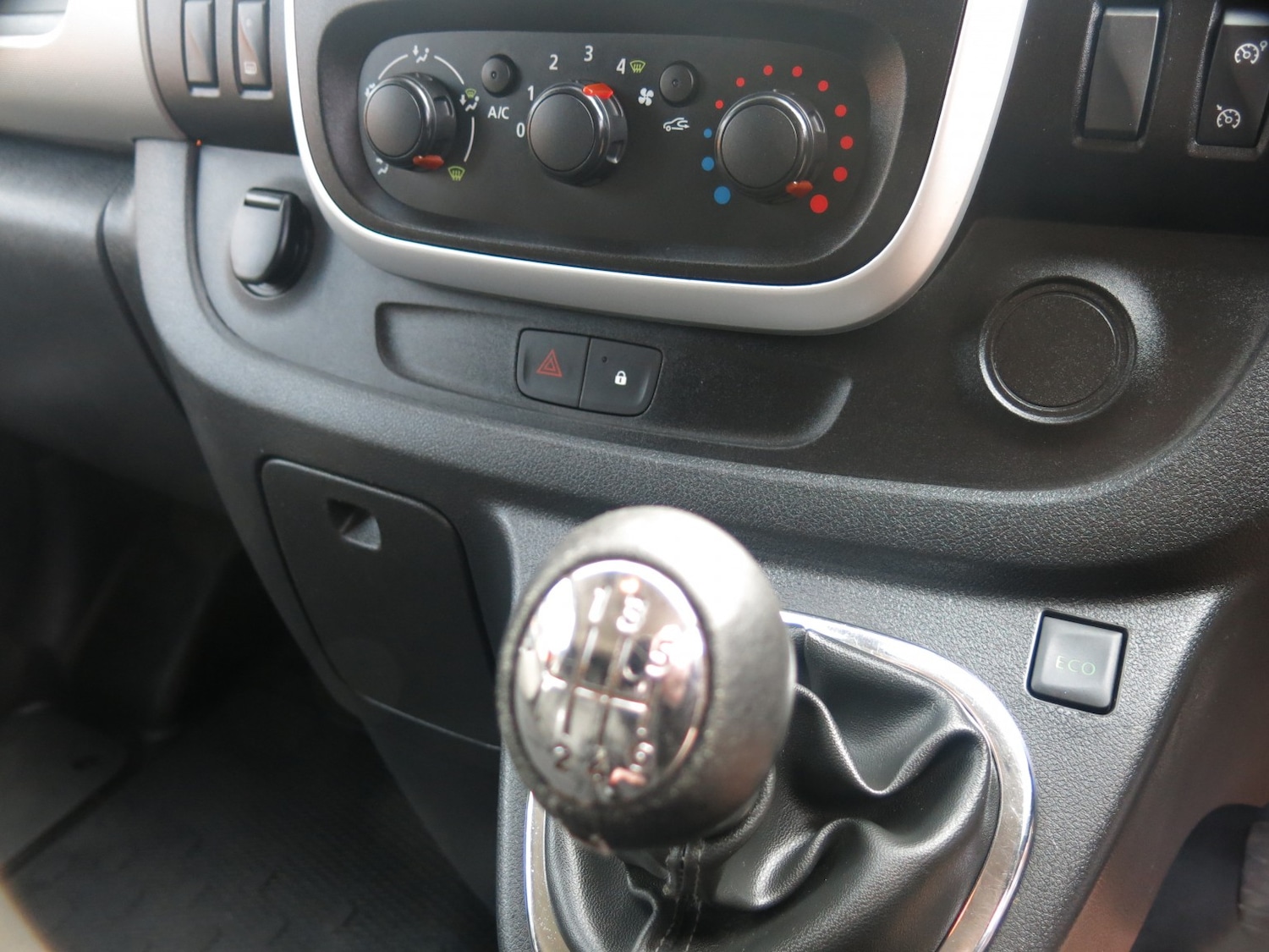 Used Renault Trafic 2015 for sale - 77961929: Photo 12