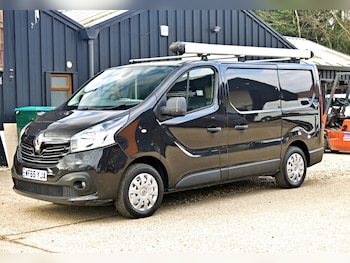 Used Renault Trafic 2015 for sale - 77961929: Photo