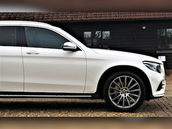 Used Mercedes-Benz GLC 2017 for sale - 76974432: Photo