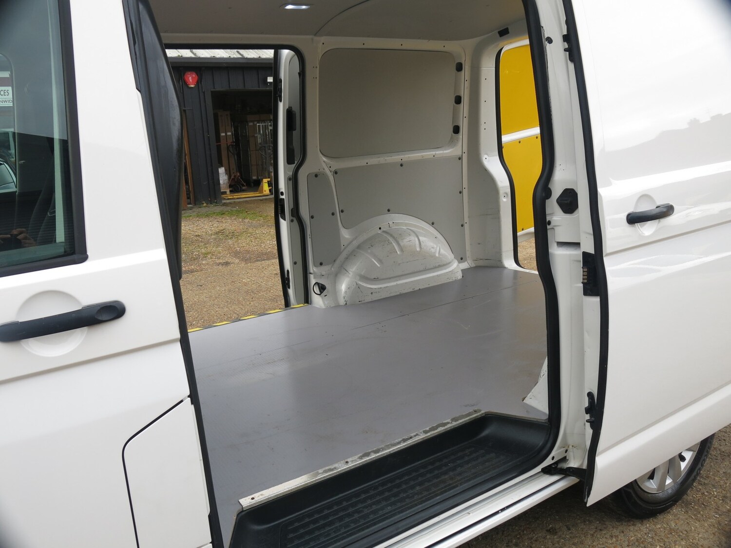 Used Volkswagen Transporter 2020 for sale - 76769443: Photo 13