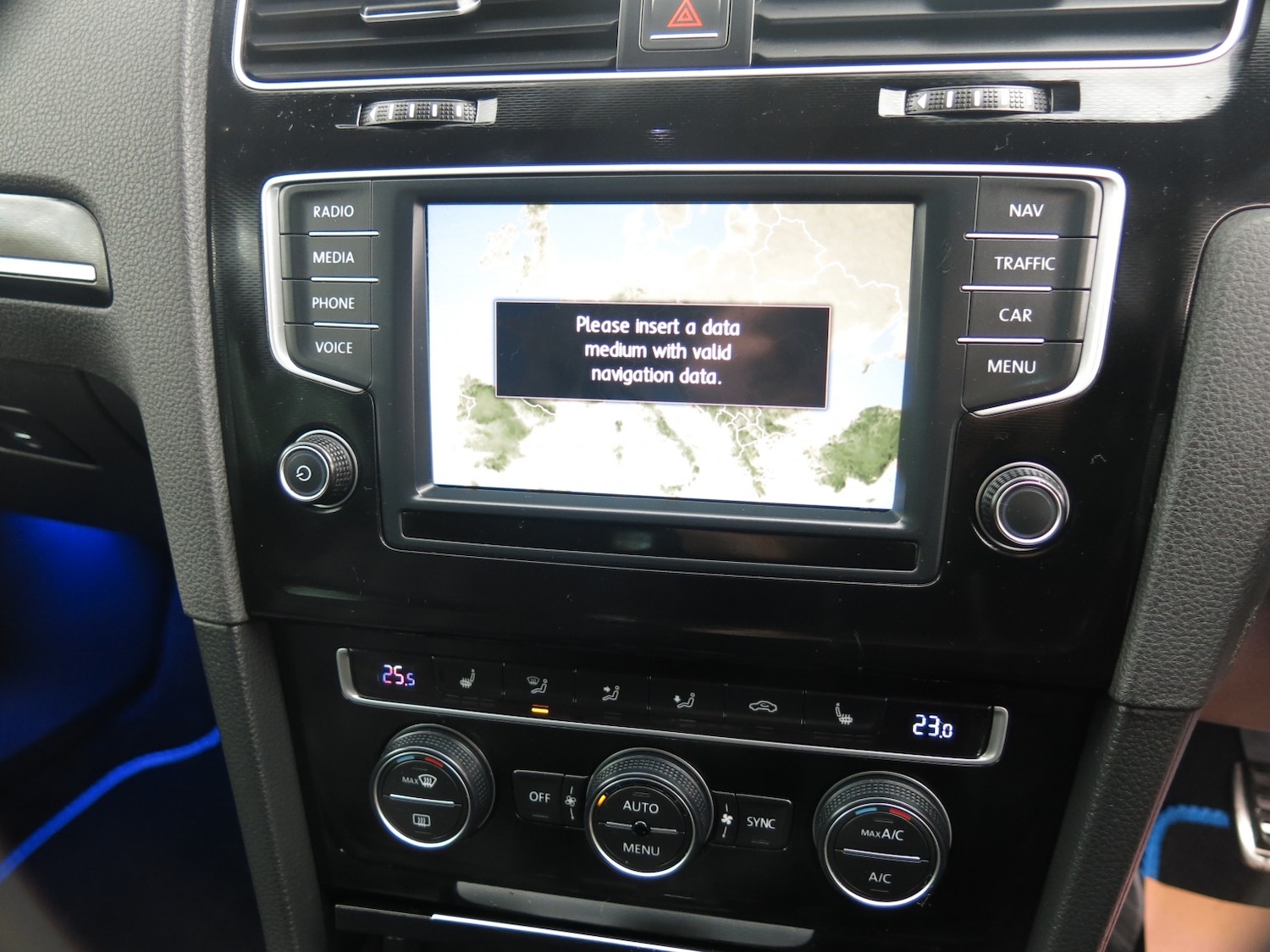 Used Volkswagen Golf 2016 for sale - 76412233: Photo 16