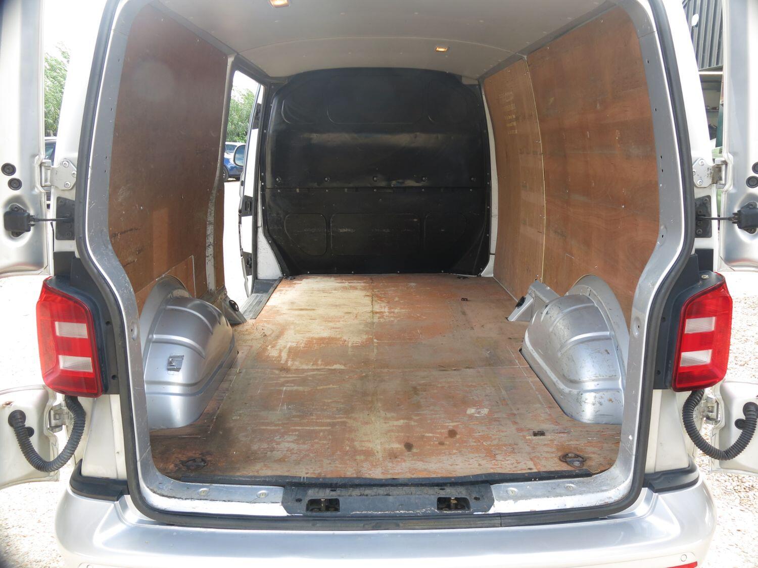 Used Volkswagen Transporter 2016 for sale - 76793977: Photo 17