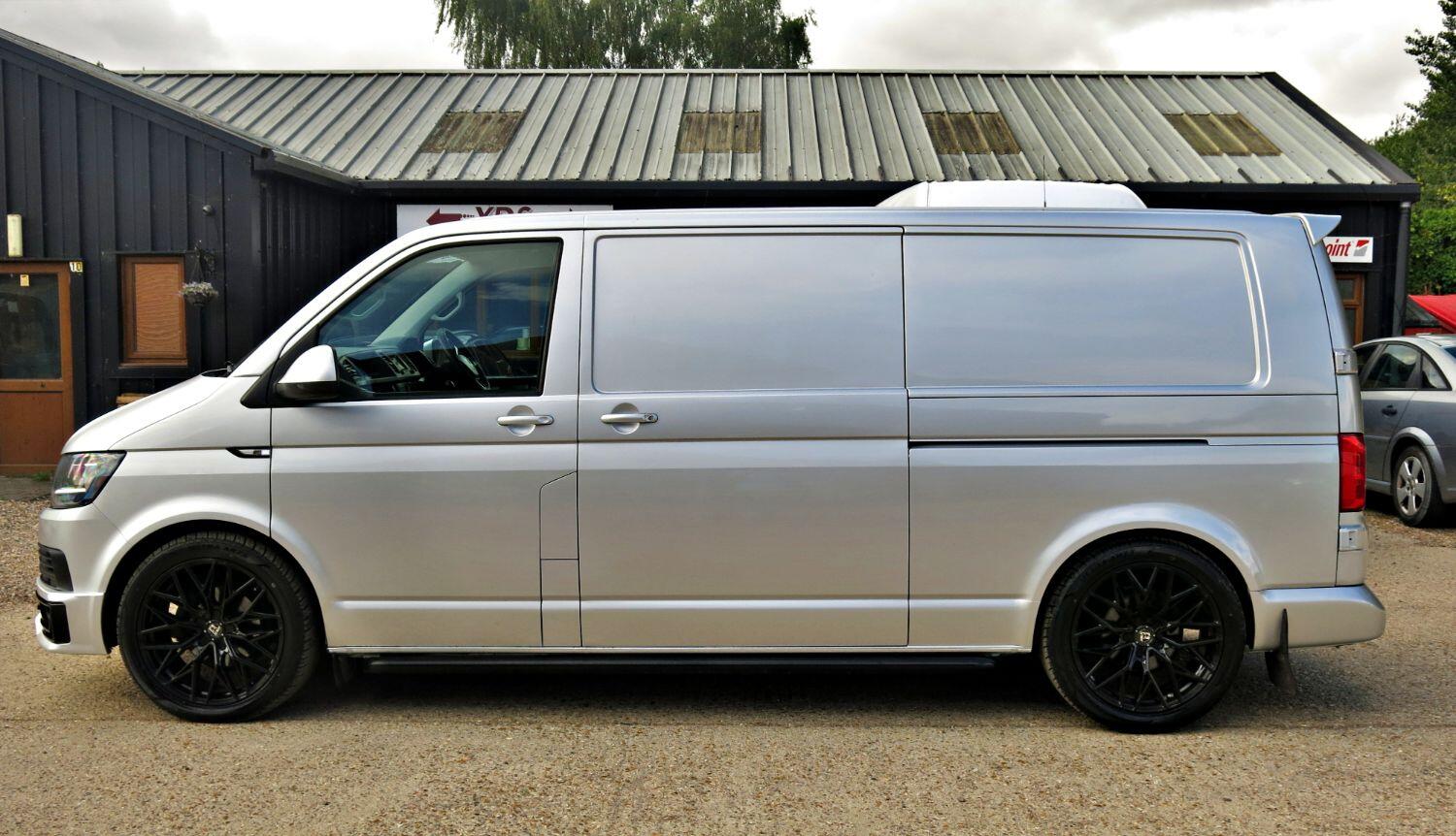 Used Volkswagen Transporter 2016 for sale - 76793977: Photo 3