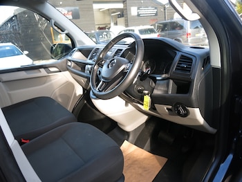 Used Volkswagen Transporter 2019 for sale - 76101079: Photo