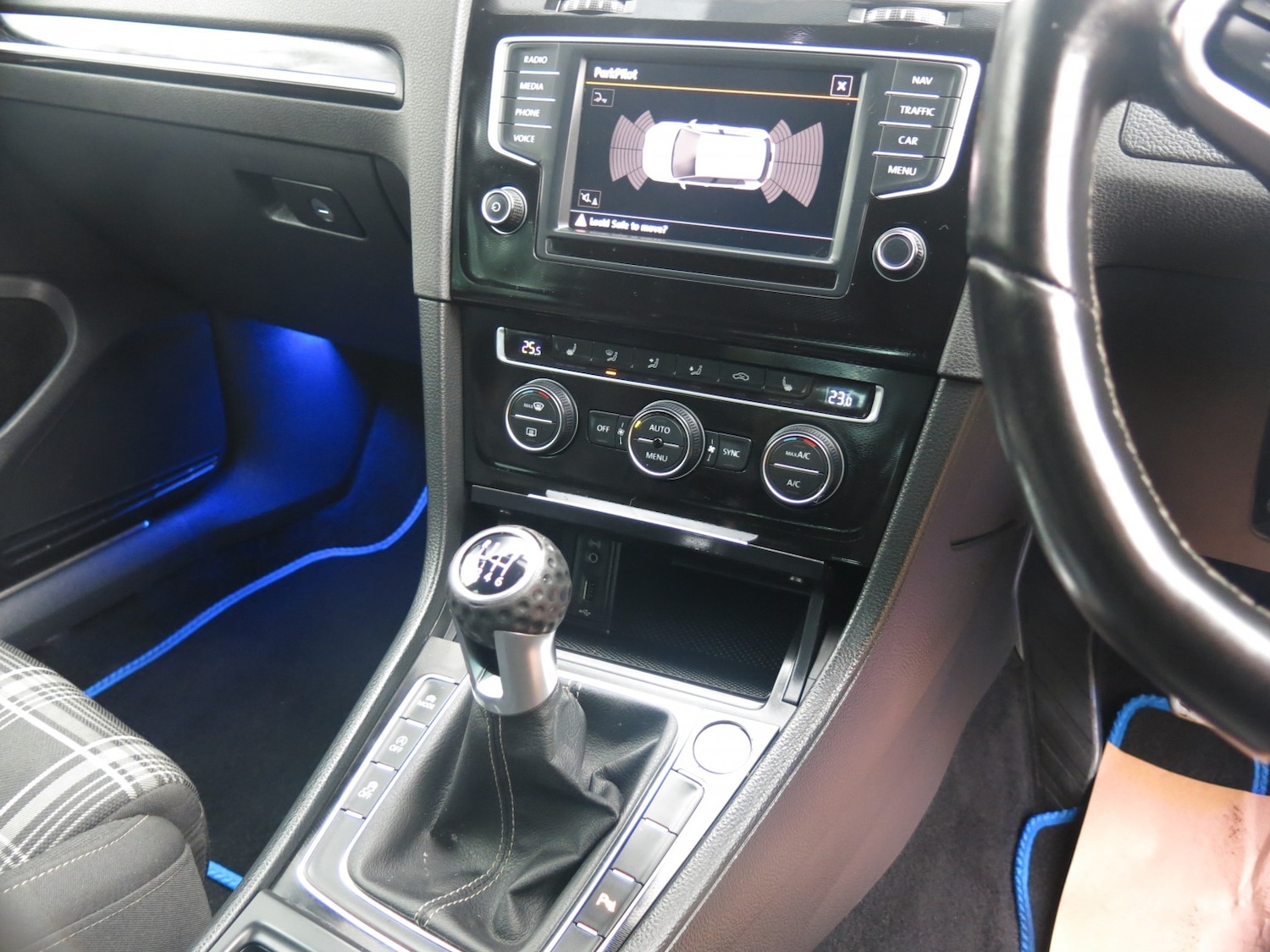 Used Volkswagen Golf 2016 for sale - 76974238: Photo 8