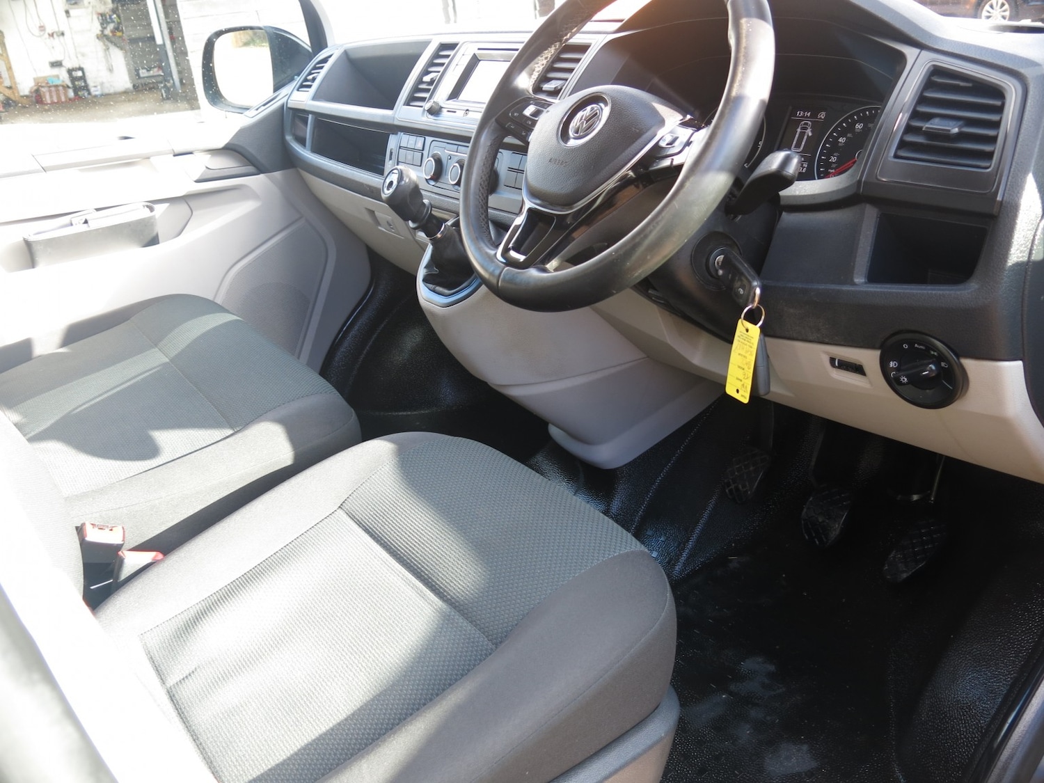 Used Volkswagen Transporter 2019 for sale - 76974268: Photo 11