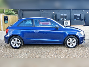 Used Audi A1 2015 for sale - 77991751: Photo