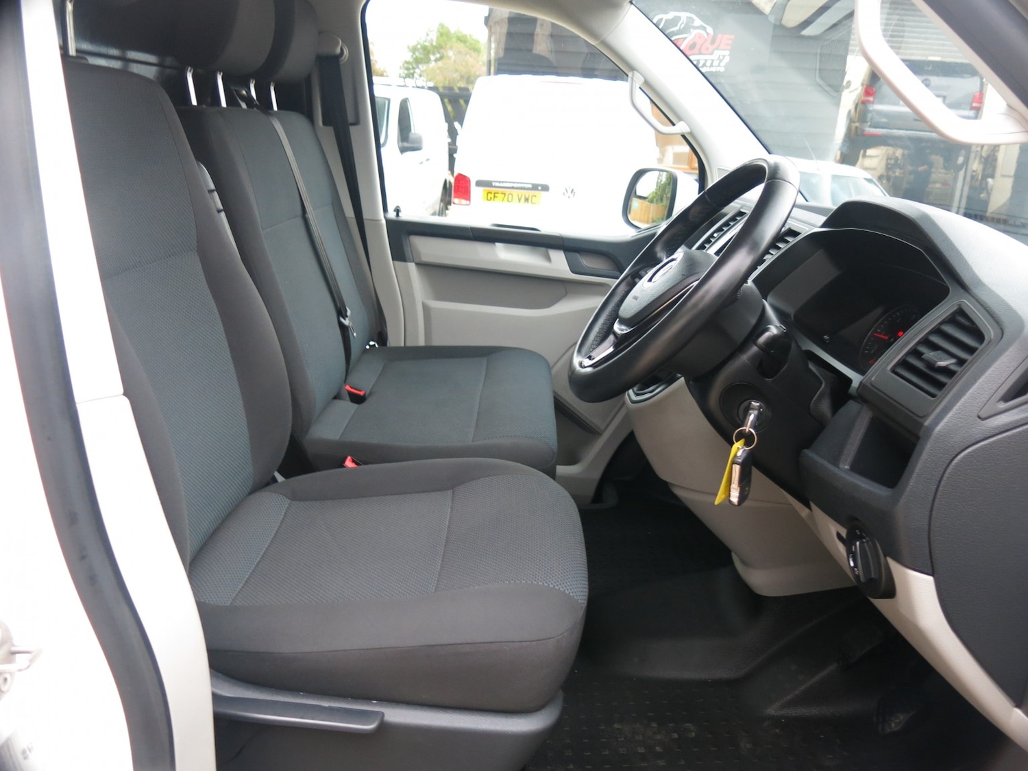 Used Volkswagen Transporter 2020 for sale - 76058151: Photo 8