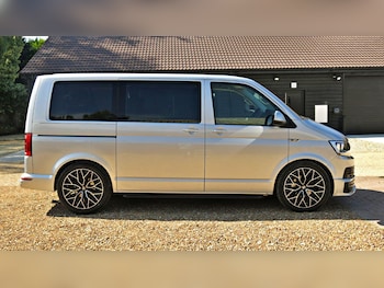 Used Volkswagen Transporter Shuttle 2016 for sale - 75137776: Photo