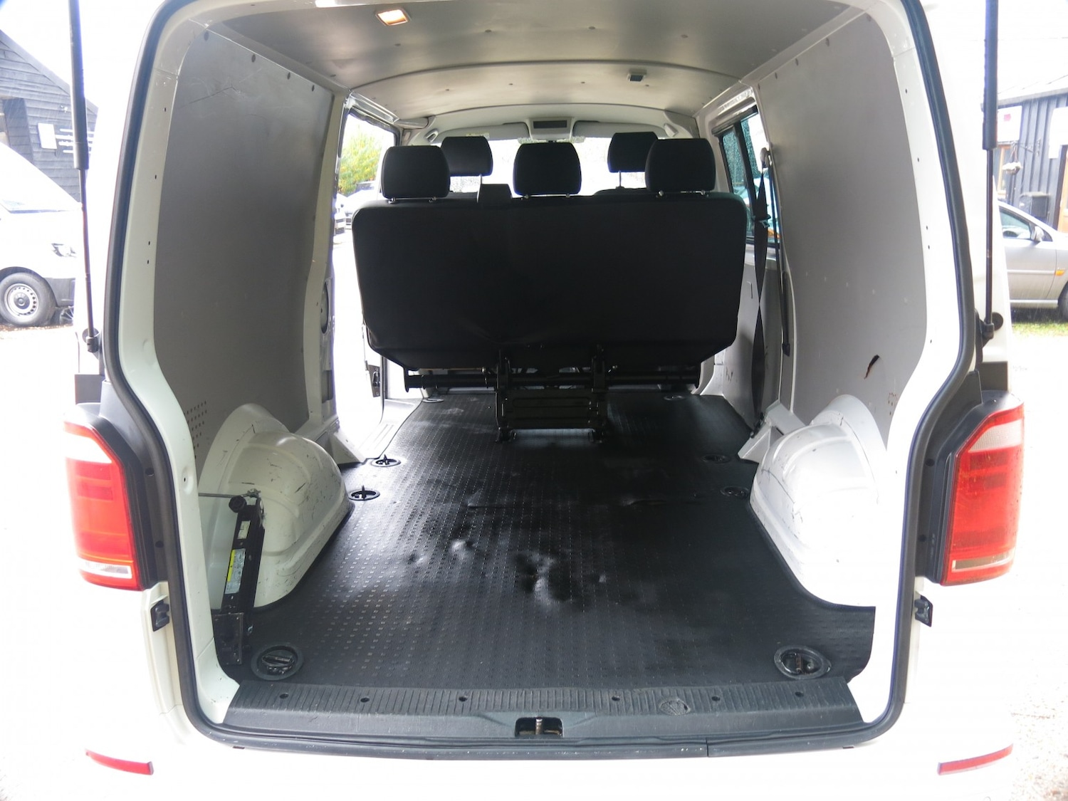 Used Volkswagen Transporter 2017 for sale - 75705950: Photo 9