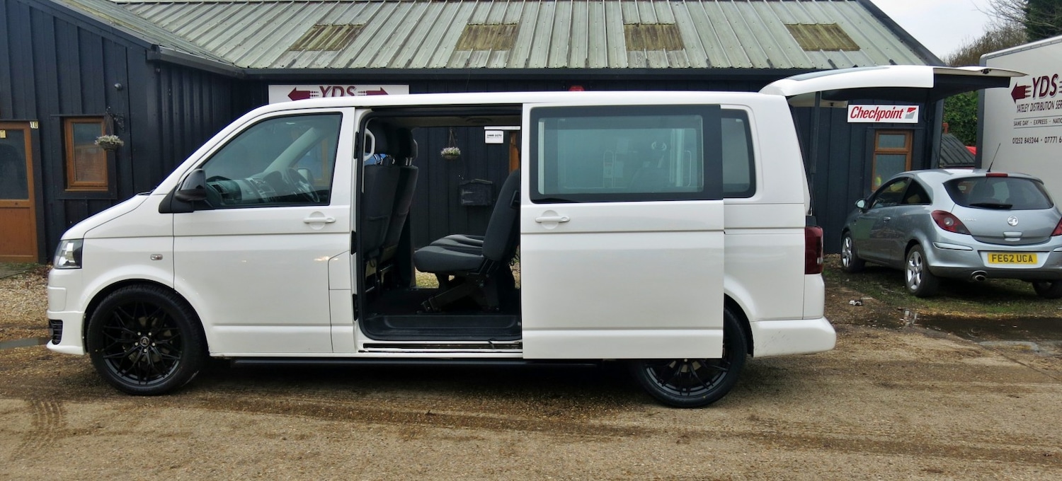 Used Volkswagen Transporter Shuttle 2015 for sale - 77140652: Photo 13