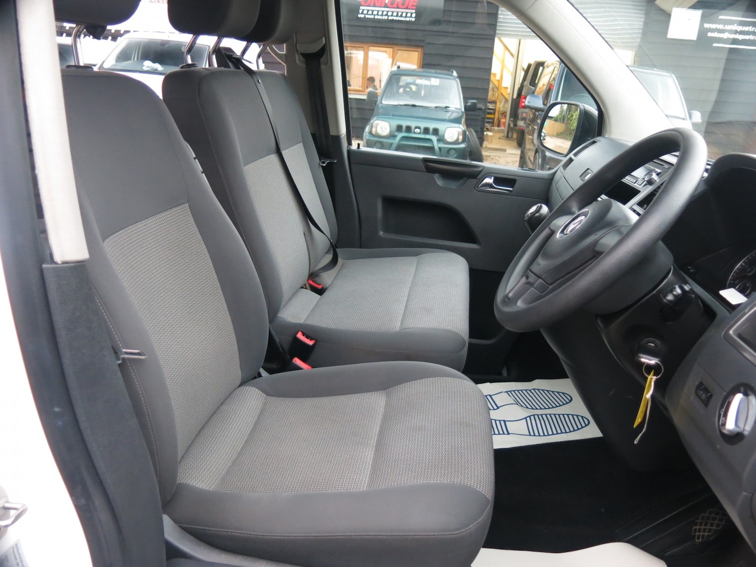 Used Volkswagen Transporter Shuttle 2015 for sale - 77140652: Photo 15