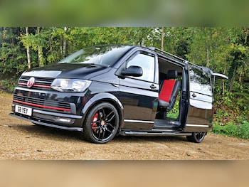 Used Volkswagen Transporter 2018 for sale - 76305656: Photo