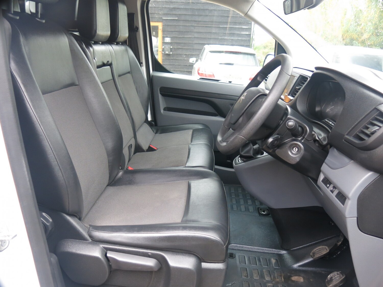 Used Citroen Dispatch 2020 for sale - 75955710: Photo 6