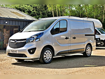 Vauxhall Vivaro feature image