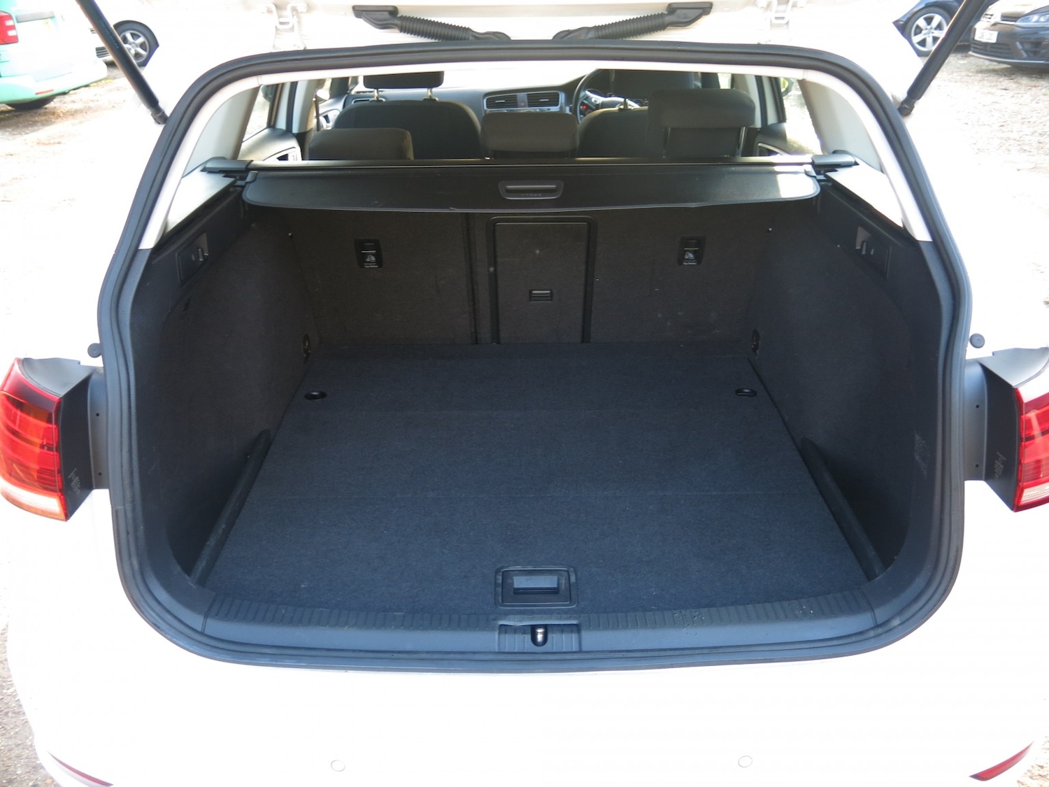 Used Volkswagen Golf 2018 for sale - 76286960: Photo 6