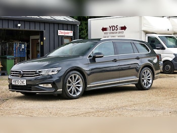Volkswagen - Passat