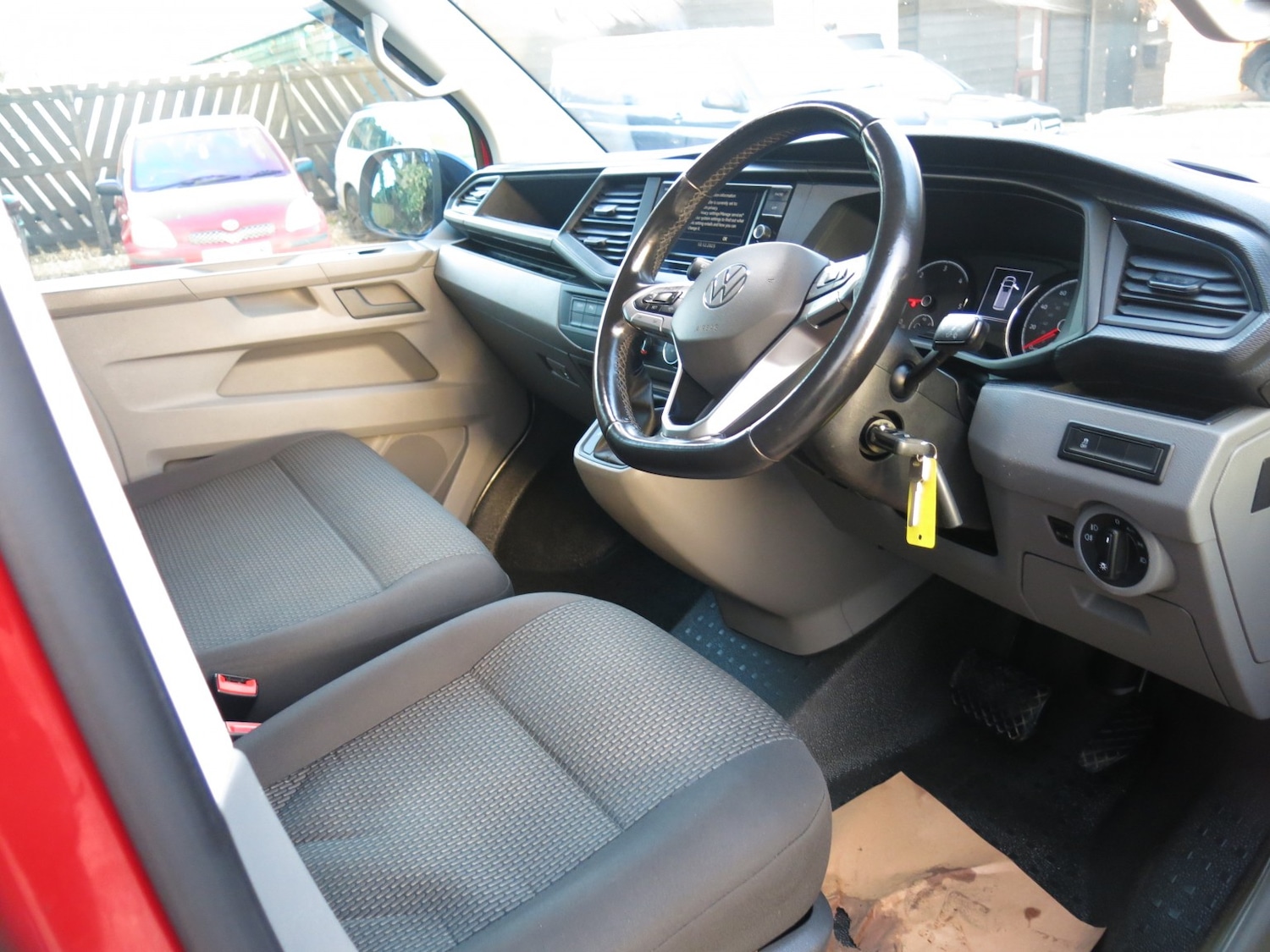 Used Volkswagen Transporter 2020 for sale - 76974463: Photo 11