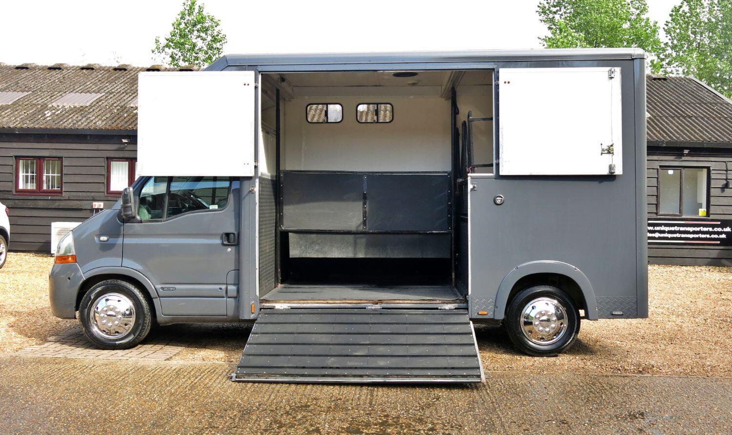 Used Renault Master 2004 for sale - 76974446: Photo 2