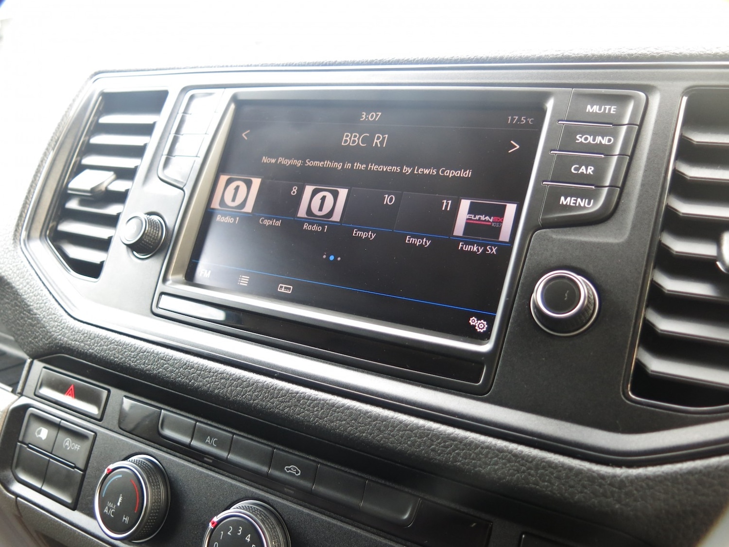 Used Volkswagen Crafter 2018 for sale - 75529842: Photo 8