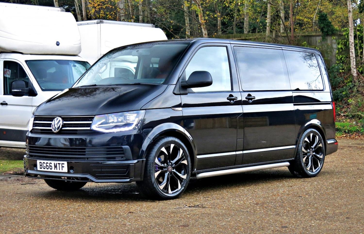 Used Volkswagen Transporter Shuttle 2016 for sale - 76536716: Photo 1