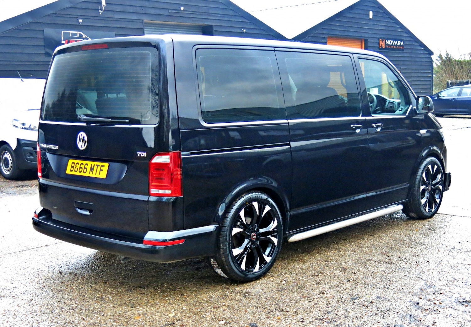 Used Volkswagen Transporter Shuttle 2016 for sale - 76536716: Photo 13