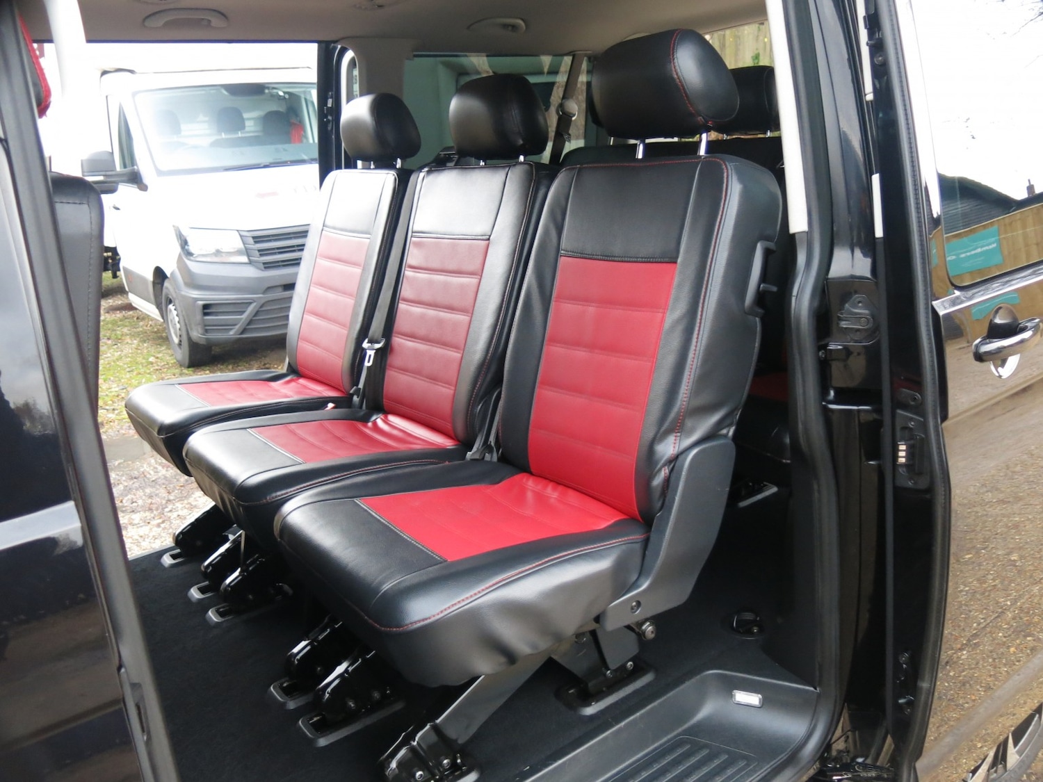 Used Volkswagen Transporter Shuttle 2016 for sale - 76536716: Photo 8