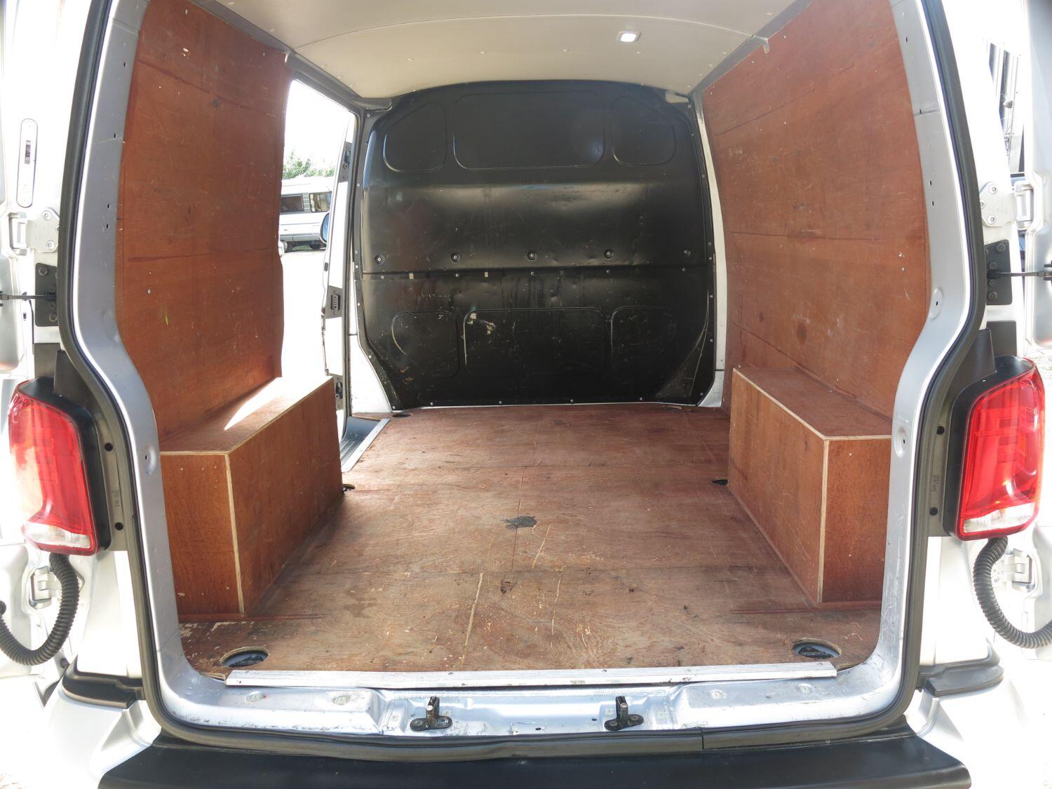 Used Volkswagen Transporter 2020 for sale - 76793971: Photo 7