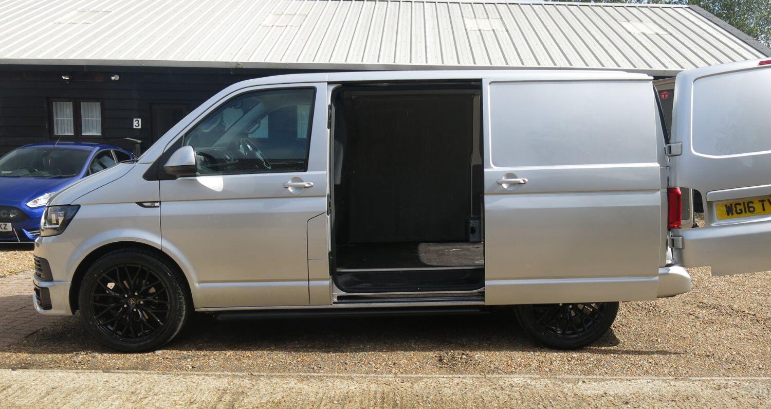 Used Volkswagen Transporter 2016 for sale - 76793963: Photo 8