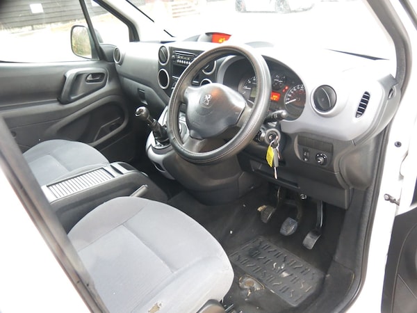 Used Peugeot Partner 2014 for sale - 66442989: Photo 9