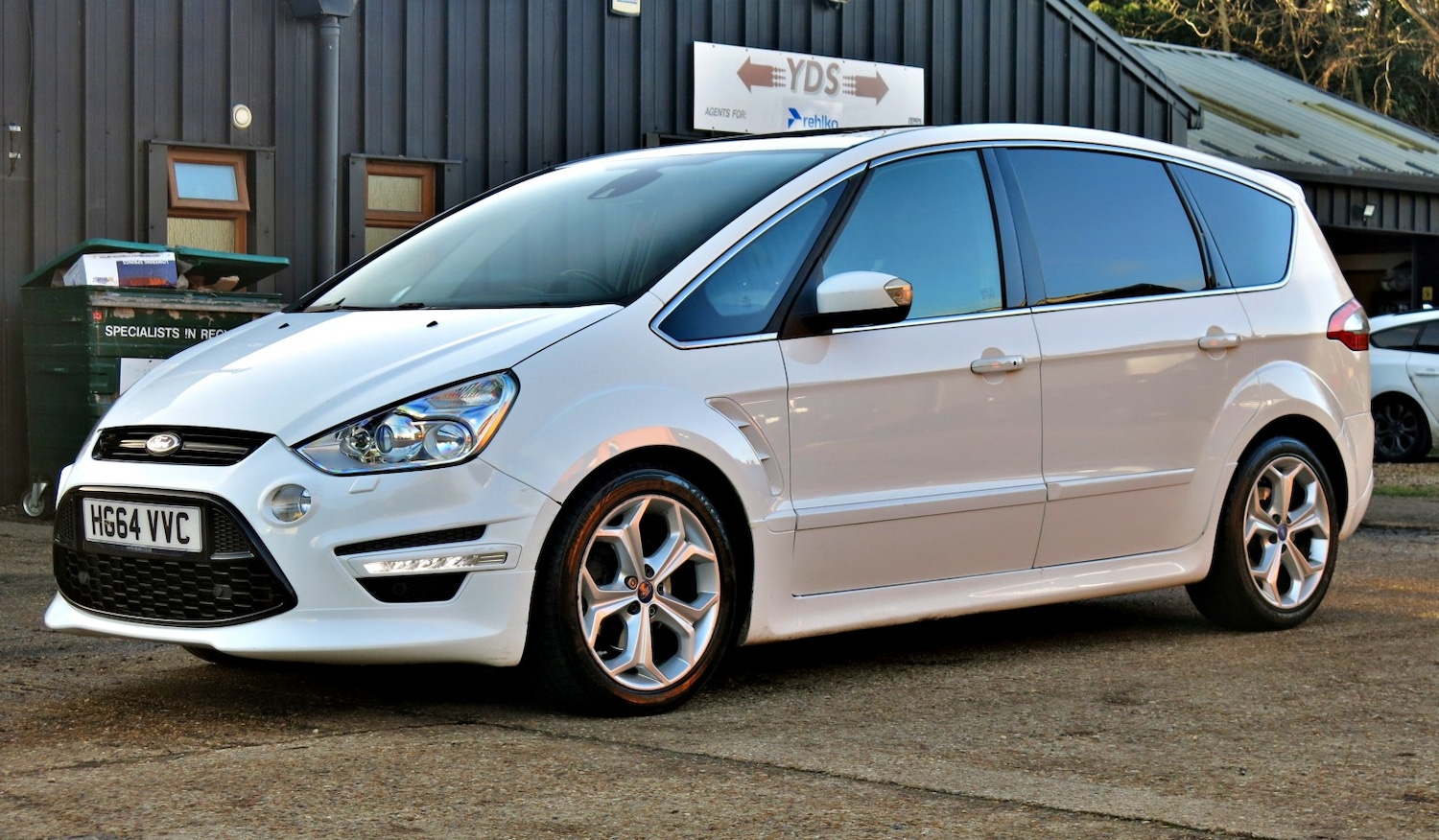 Used Ford S-Max 2014 for sale - 77008087: Photo 1