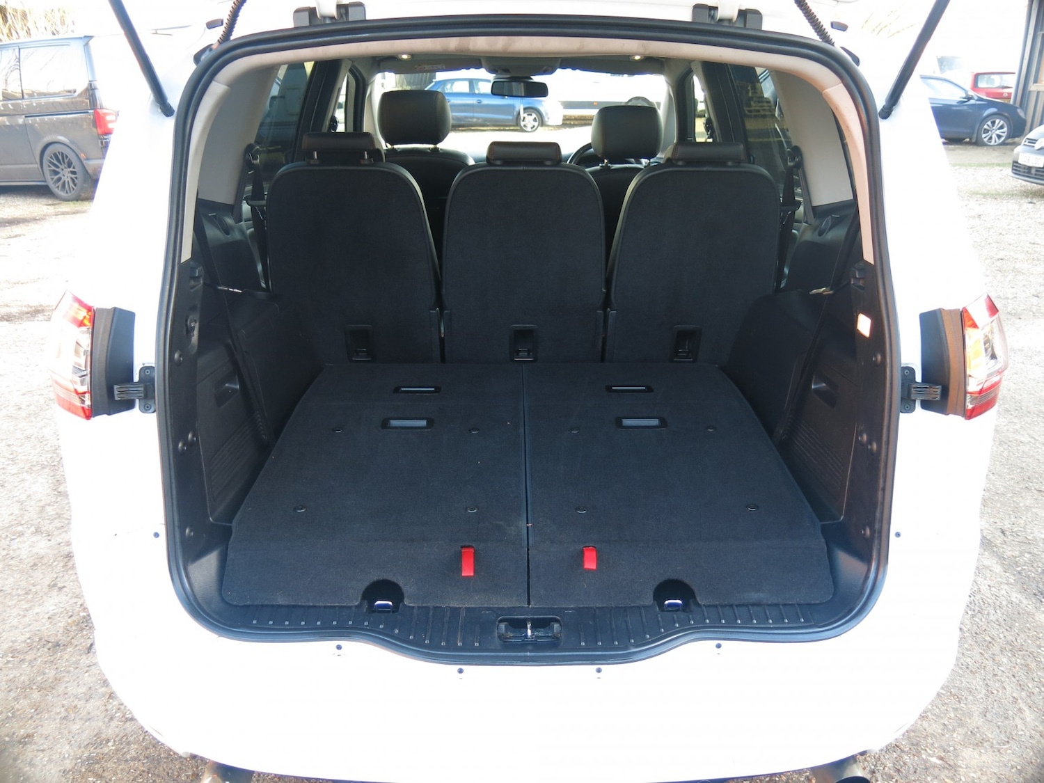 Used Ford S-Max 2014 for sale - 77008087: Photo 15