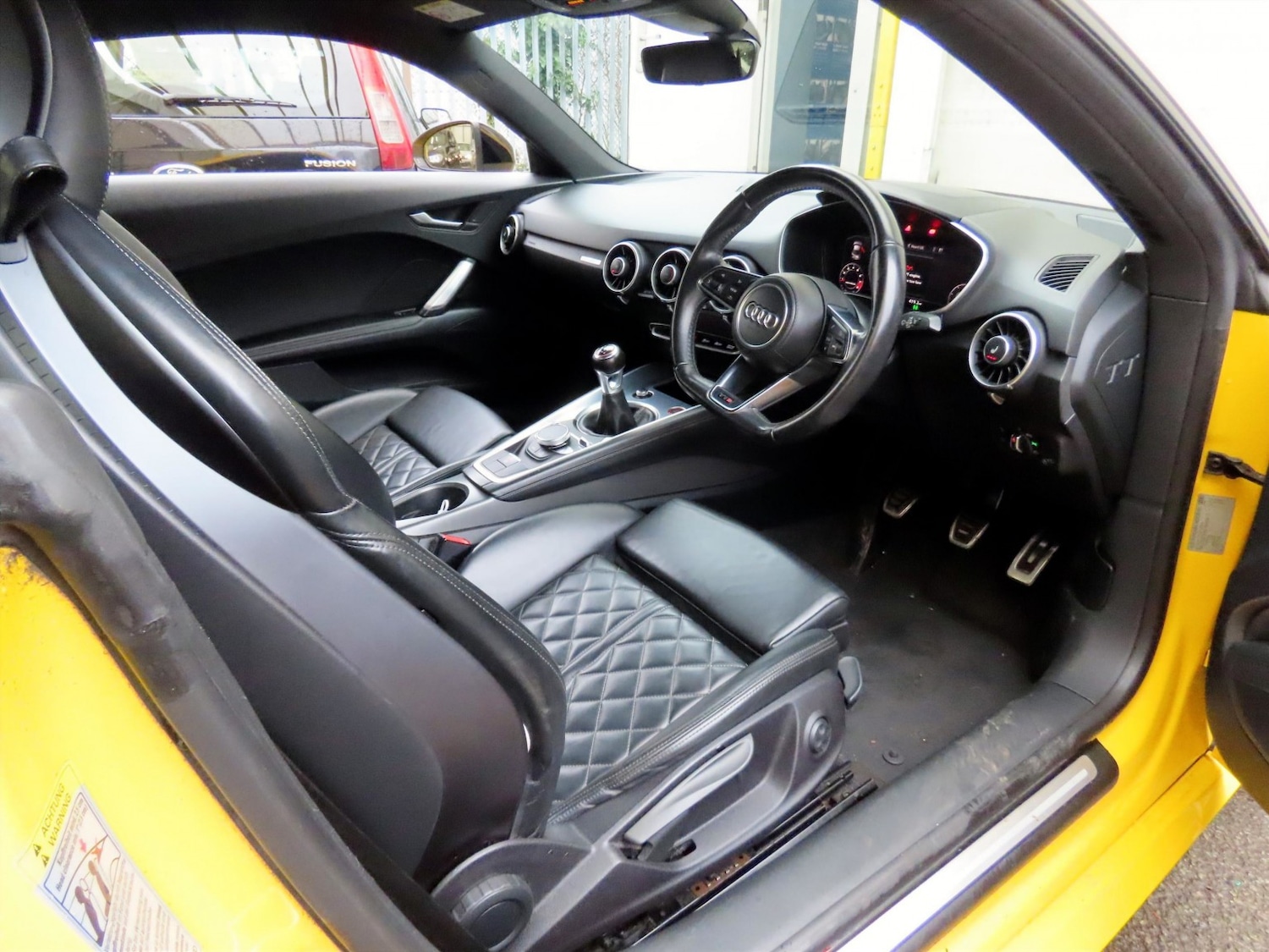 Used Audi TTS 2015 for sale - 77830121: Photo 2