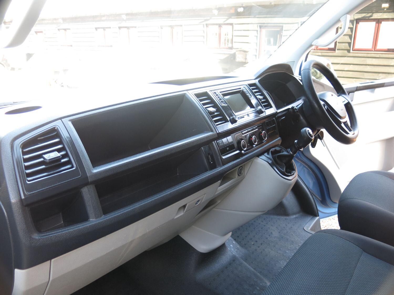 Used Volkswagen Transporter 2016 for sale - 76974248: Photo 6