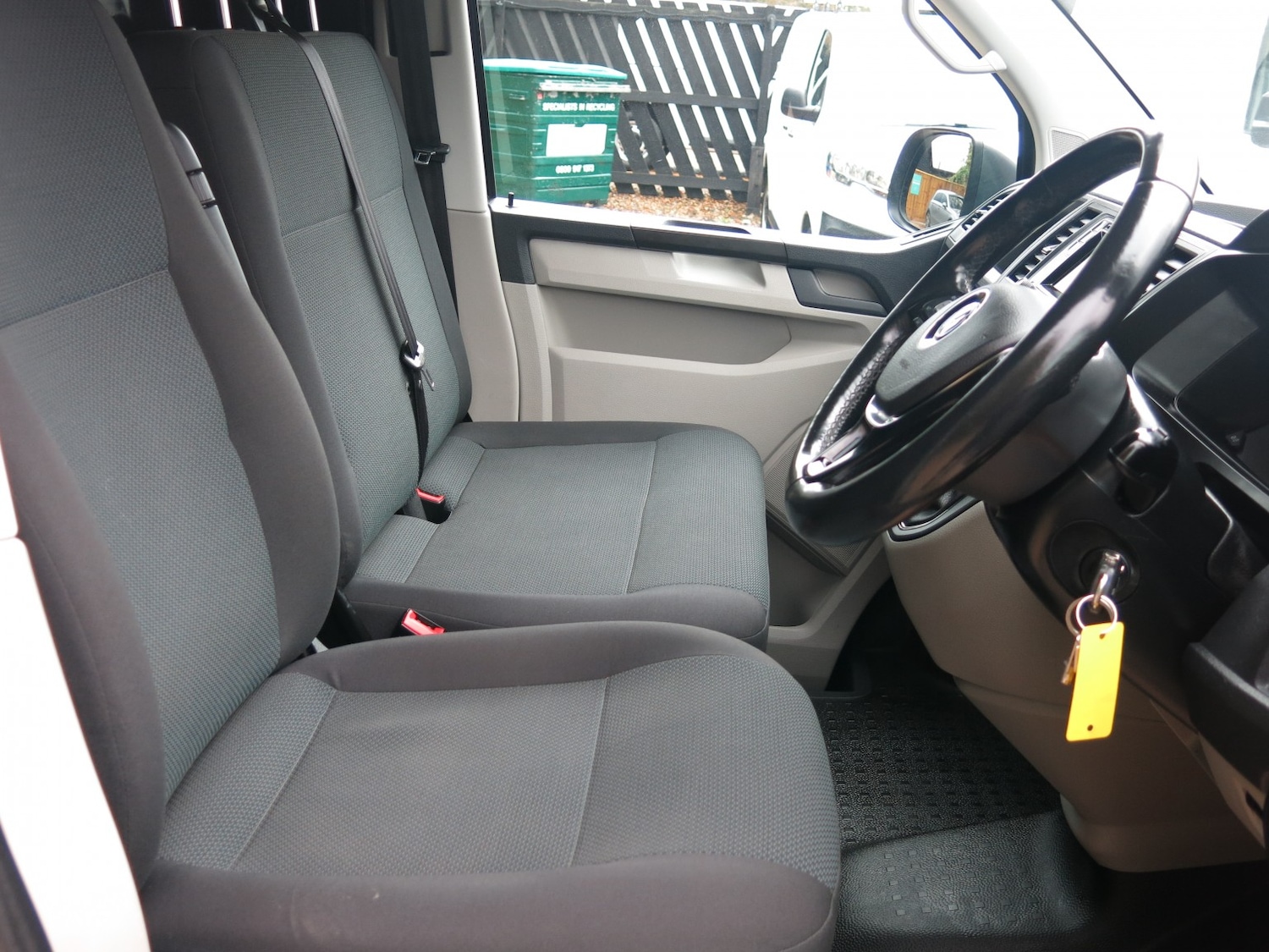 Used Volkswagen Transporter 2019 for sale - 76186805: Photo 5