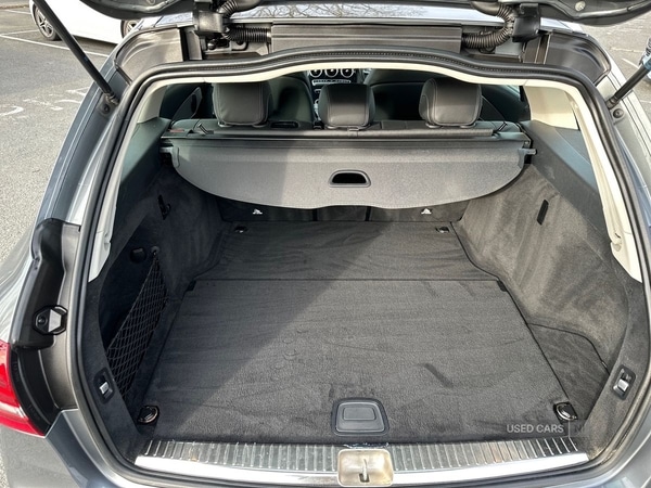 Used Mercedes-Benz C Class 2019 for sale - 78128352: Photo 11