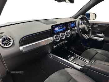 Used Mercedes-Benz GLB 2025 for sale - 78969707: Photo