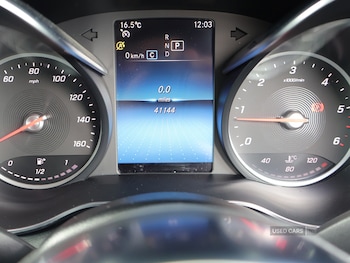 Used Mercedes-Benz GLC 2021 for sale - 75141885: Photo