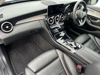 Used Mercedes-Benz C Class 2020 for sale - 76585973: Photo