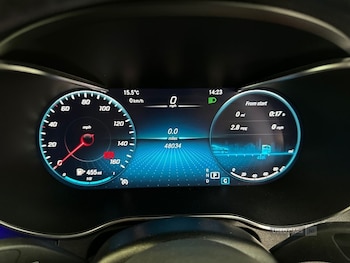 Used Mercedes-Benz GLC 2022 for sale - 77525355: Photo