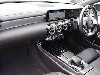 Used Mercedes-Benz CLA 2022 for sale - 75929006: Photo