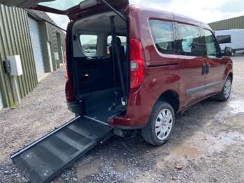 2013 (13) - 1.4 16V MyLife 5dr Disabled Adapted WAV