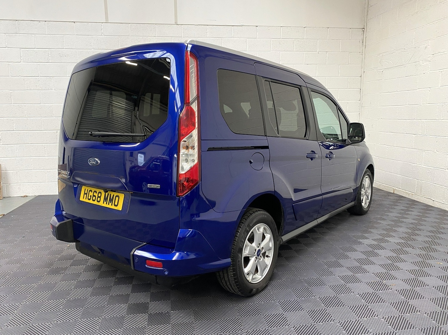 Used Ford Tourneo Connect 2018 for sale - 77285521: Photo 8