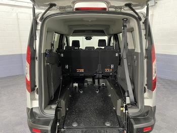 Used Ford Grand Tourneo Connect 2020 for sale - 78555007: Photo
